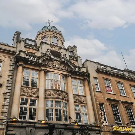 2 Old City Chambers *